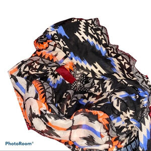 H&M urban print  square scarf 🧣